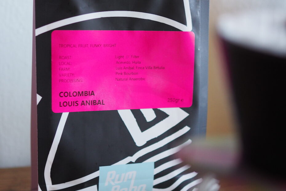 pacchetto di Colombia luis anibal di Rum Baba coffeeroasters